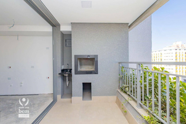 Imagem Apartamento com 2 Quartos à Venda, 72 m² em Centro - Curitiba
