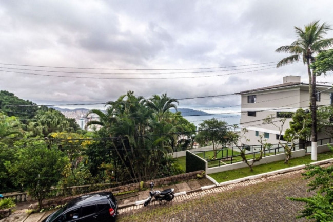 Imagem Casa com 6 Quartos para Alugar, 551 m² em Marapé - Santos Imagem Casa com 6 Quartos para Alugar, 551 m² em Marapé - Santos