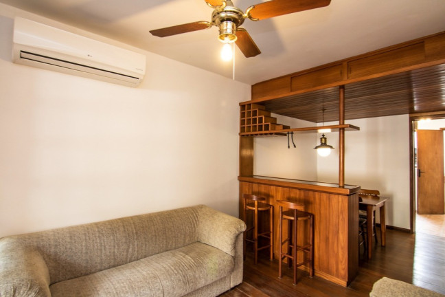 Imagem Imóvel com 3 Quartos à Venda, em Petrópolis - Porto Alegre Imagem Imóvel com 3 Quartos à Venda, em Petrópolis - Porto Alegre