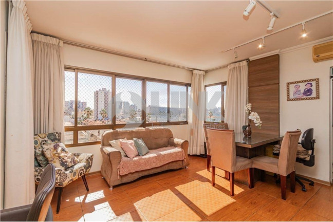 Imagem Apartamento com 2 Quartos à Venda, 73 m² em Menino Deus - Porto Alegre Imagem Apartamento com 2 Quartos à Venda, 73 m² em Menino Deus - Porto Alegre