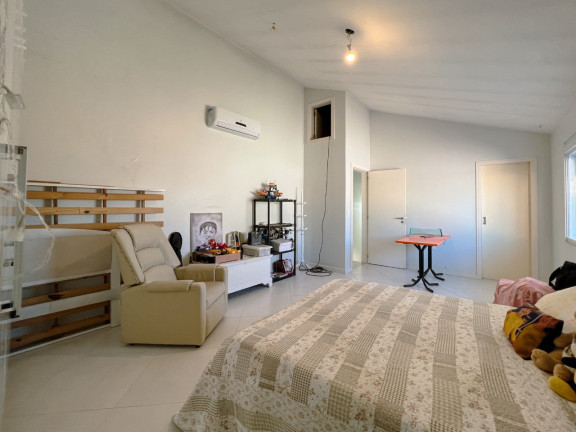 Imagem Casa com 3 Quartos à Venda, 295 m² em Coqueiros - Florianópolis