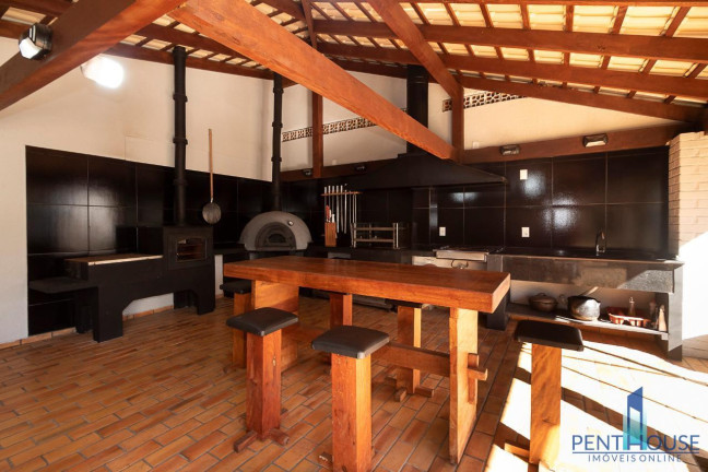 Imagem Casa com 6 Quartos à Venda, 805 m² em Centro - Bombinhas Imagem Casa com 6 Quartos à Venda, 805 m² em Centro - Bombinhas