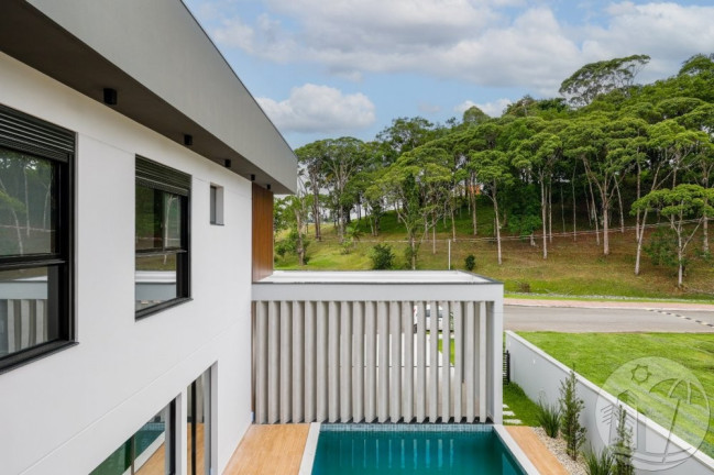 Imagem Casa com 4 Quartos à Venda, 317 m² em Santa Regina - Camboriú