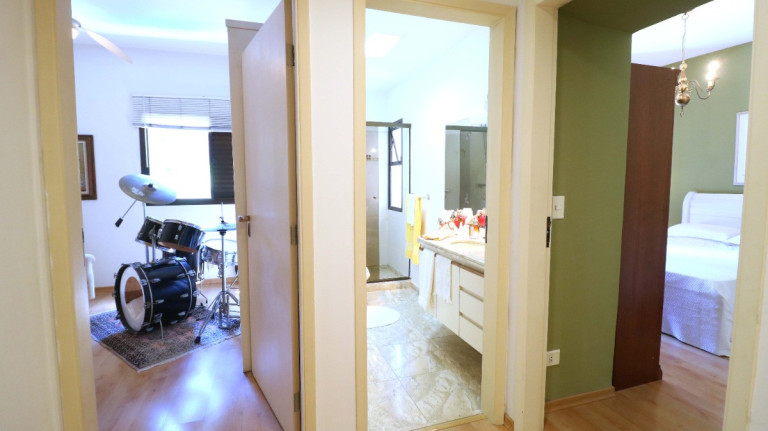 Imagem Apartamento com 3 Quartos à Venda, 200 m² em Vila Suzana - São Paulo