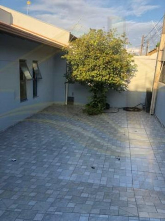 Imagem Casa com 3 Quartos à Venda, 134 m² em Pacaembu - Londrina