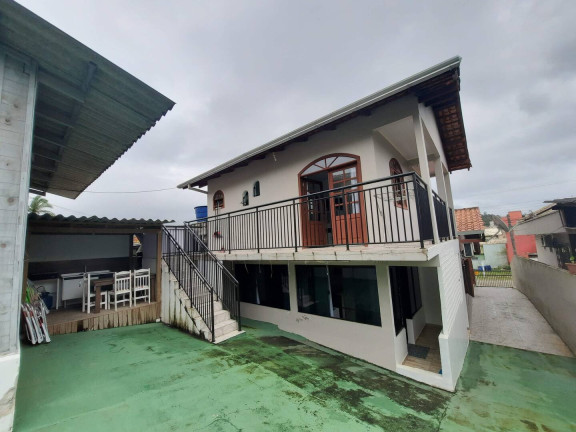 Casa com 9 Quartos à Venda, 218 m² em Centro - Bombinhas