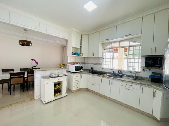 Imagem Casa com 3 Quartos à Venda, 595 m² em Setor Habitacional Vicente Pires - Brasília Imagem Casa com 3 Quartos à Venda, 595 m² em Setor Habitacional Vicente Pires - Brasília