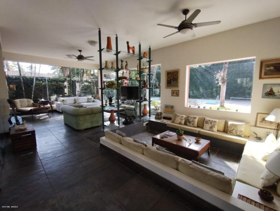 Imagem Casa com 5 Quartos para Alugar ou Temporada, 400 m² em Jardim Virgínia - Guarujá Imagem Casa com 5 Quartos para Alugar ou Temporada, 400 m² em Jardim Virgínia - Guarujá