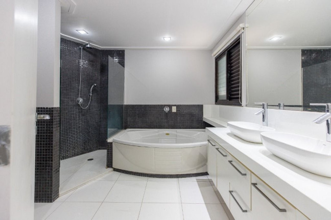 Imagem Apartamento com 3 Quartos à Venda, 230 m² em Moema - São Paulo