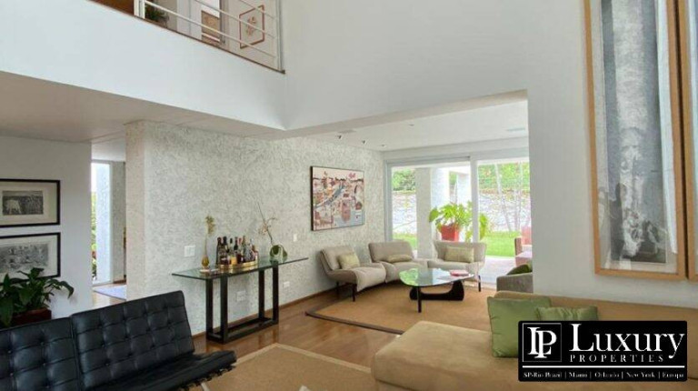 Imagem Casa com 3 Quartos à Venda, em Morumbi - São Paulo Imagem Casa com 3 Quartos à Venda, em Morumbi - São Paulo