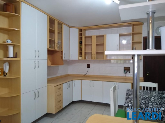 Imagem Sobrado com 3 Quartos à Venda, 250 m² em Vila Guarani - Santo André Imagem Sobrado com 3 Quartos à Venda, 250 m² em Vila Guarani - Santo André