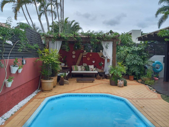 Casa com 6 Quartos à Venda, 450 m² em Jurerê Internacional - Florianópolis
