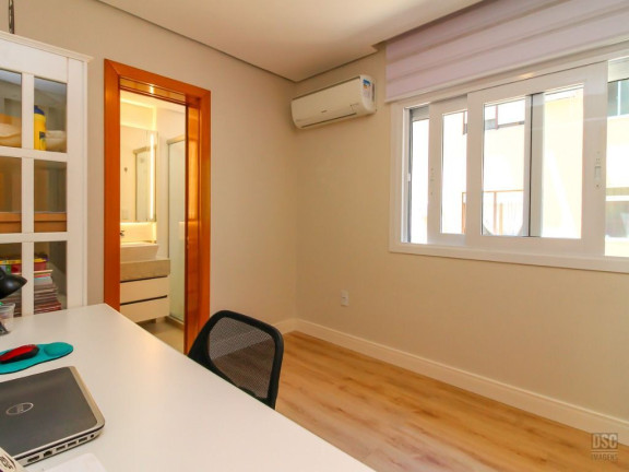 Imagem Apartamento com 2 Quartos à Venda, 130 m² em Tristeza - Porto Alegre