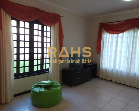 Imagem Casa com 4 Quartos à Venda, 261 m² em América - Joinville Imagem Casa com 4 Quartos à Venda, 261 m² em América - Joinville