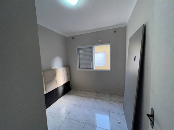 Imagem Casa de Condomínio com 2 Quartos à Venda, 60 m² em Guilhermina - Praia Grande