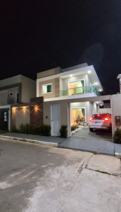 Imagem Casa com 4 Quartos à Venda, 150 m² em Arembepe - Camaçari Imagem Casa com 4 Quartos à Venda, 150 m² em Arembepe - Camaçari