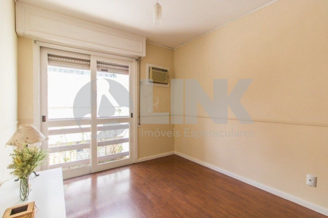 Imagem Imóvel com 2 Quartos à Venda, 182 m² em Bela Vista - Porto Alegre Imagem Imóvel com 2 Quartos à Venda, 182 m² em Bela Vista - Porto Alegre