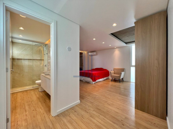 Imagem Casa com 3 Quartos à Venda, 273 m² em São José - Santa Maria