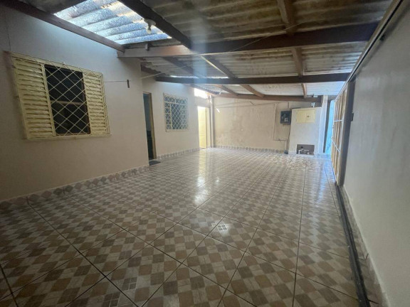 Casa com 3 Quartos à Venda, 147 m² em Alto São Pedro - Taubaté