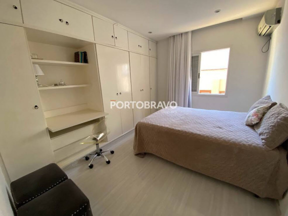 Imagem Casa com 3 Quartos à Venda, 375 m² em Alphaville - Santana De Parnaíba Imagem Casa com 3 Quartos à Venda, 375 m² em Alphaville - Santana De Parnaíba