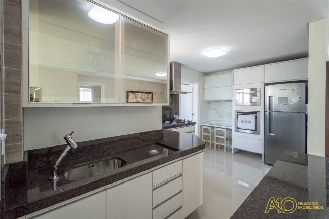 Imagem Apartamento com 4 Quartos à Venda, 143 m² em Barra Sul - Balneário Camboriú Imagem Apartamento com 4 Quartos à Venda, 143 m² em Barra Sul - Balneário Camboriú