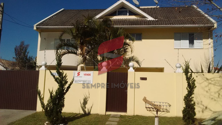Casa com 4 Quartos à Venda, 390 m² em Pineville - Pinhais