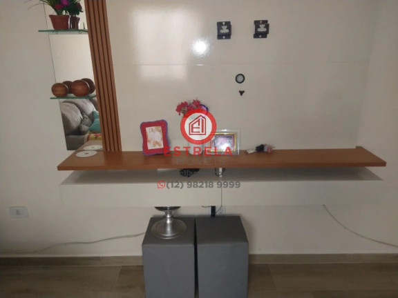 Imagem Casa com 2 Quartos à Venda, 70 m² em Centro - Jacareí Imagem Casa com 2 Quartos à Venda, 70 m² em Centro - Jacareí