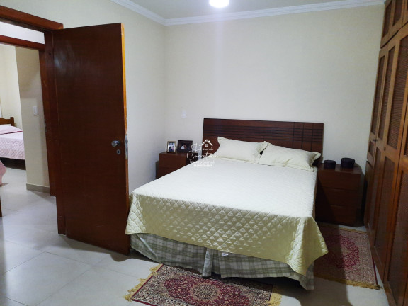 Imagem Apartamento com 3 Quartos à Venda, 134 m² em Pitangueiras - Guarujá