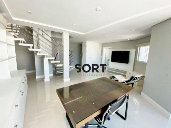 Imagem Cobertura com 3 Quartos à Venda, 258 m² em Centro - Balneário Camboriú