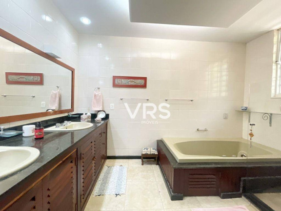 Imagem Casa com 8 Quartos à Venda, 523 m² em Pimenteiras - Teresópolis Imagem Casa com 8 Quartos à Venda, 523 m² em Pimenteiras - Teresópolis