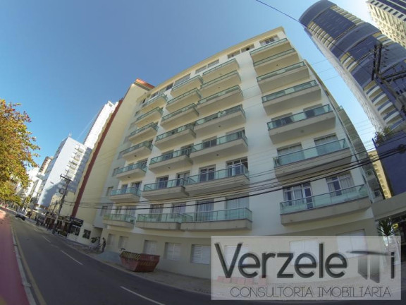Apartamento com 3 Quartos à Venda, 80 m² em Centro - Balneário Camboriú