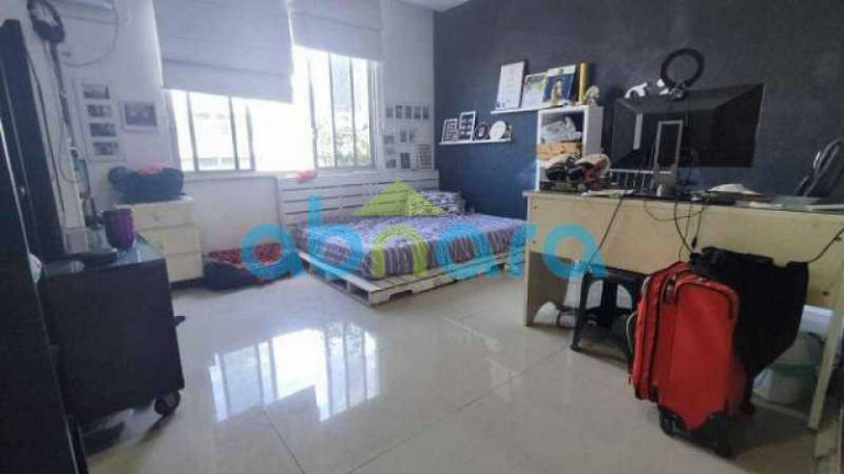 Imagem Cobertura com 3 Quartos à Venda, 120 m² em Copacabana - Rio De Janeiro Imagem Cobertura com 3 Quartos à Venda, 120 m² em Copacabana - Rio De Janeiro