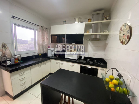 Apartamento com 3 Quartos à Venda, 80 m² em Jardim Santa Inez - Uberaba