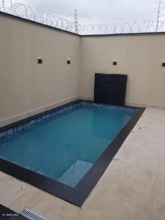 Imagem Casa com 3 Quartos à Venda, 196 m² em Moinho Dos Ventos - Goiânia