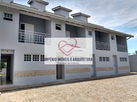 Casa com 3 Quartos à Venda,  em Jardim Britânia - Caraguatatuba