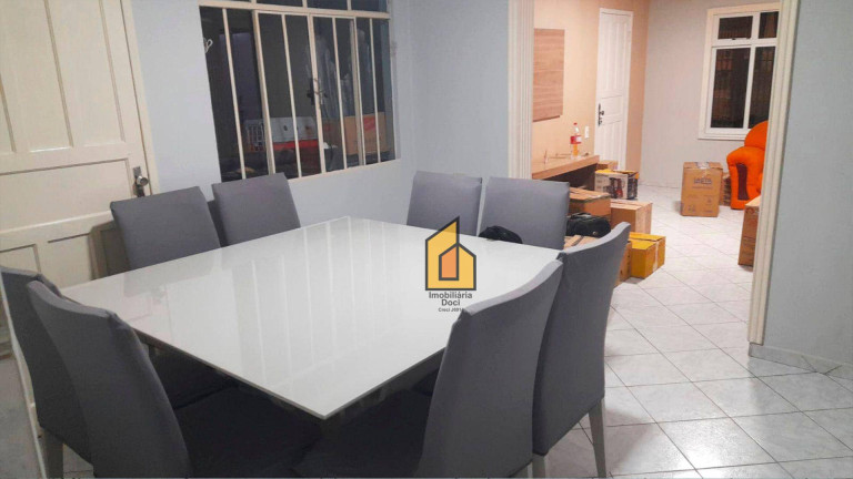 Imagem Casa com 3 Quartos à Venda, 238 m² em Porto Das Laranjeiras - Araucária Imagem Casa com 3 Quartos à Venda, 238 m² em Porto Das Laranjeiras - Araucária