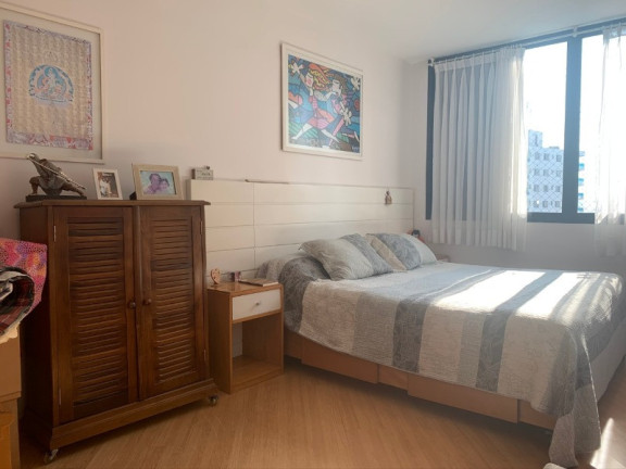 Imagem Imóvel com 3 Quartos à Venda, 220 m² em Vila Suzana - São Paulo
