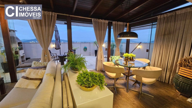 Imagem Apartamento com 3 Quartos à Venda, 219 m² em São João - Itajaí Imagem Apartamento com 3 Quartos à Venda, 219 m² em São João - Itajaí