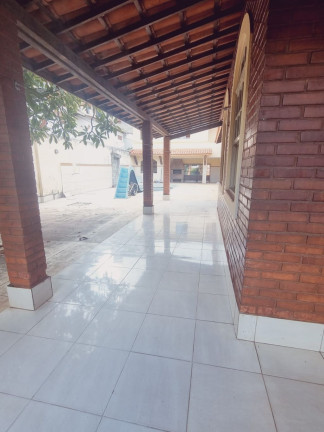 Imagem Casa com 5 Quartos à Venda, em Itapuã - Salvador Imagem Casa com 5 Quartos à Venda, em Itapuã - Salvador