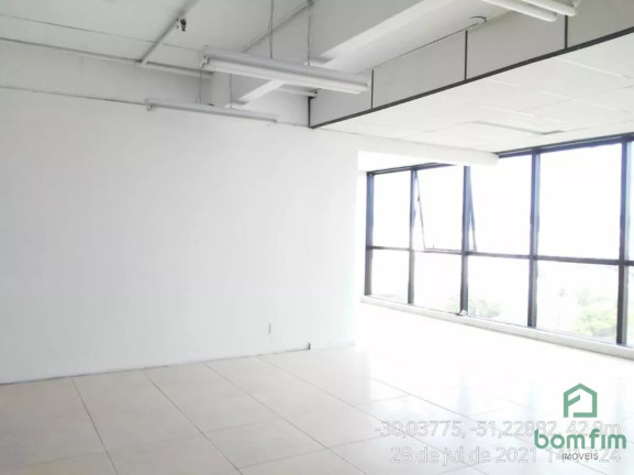 Imagem Sala Comercial para Alugar, 68 m² em Centro Histórico - Porto Alegre Imagem Sala Comercial para Alugar, 68 m² em Centro Histórico - Porto Alegre