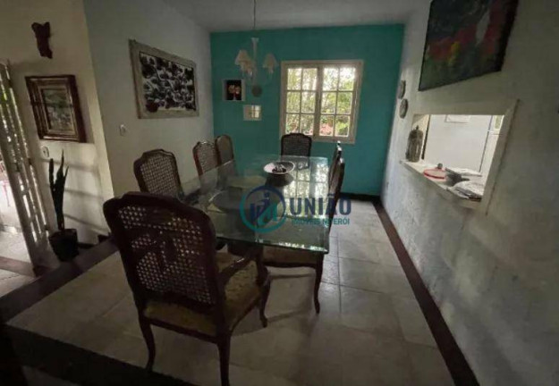 Imagem Casa com 6 Quartos à Venda, 280 m² em Sape - Niterói Imagem Casa com 6 Quartos à Venda, 280 m² em Sape - Niterói