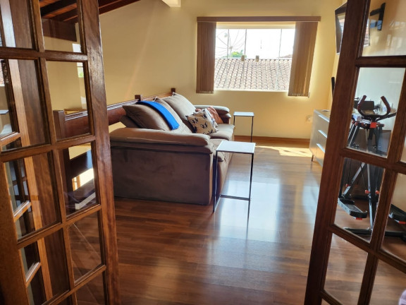 Imagem Sobrado com 4 Quartos à Venda, 204 m² em Santana - Pindamonhangaba