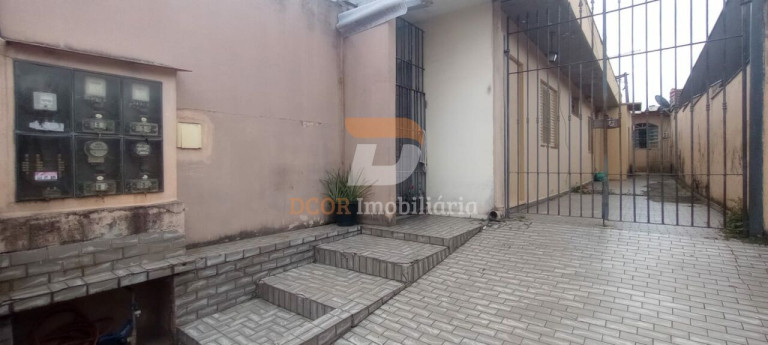 Imagem Casa com 2 Quartos à Venda, 250 m² em Centro  - Diadema