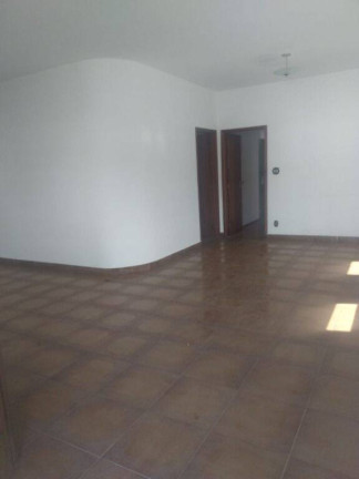 Imagem Casa com 3 Quartos à Venda, 376 m² em Jardim Das Nações - Taubaté Imagem Casa com 3 Quartos à Venda, 376 m² em Jardim Das Nações - Taubaté