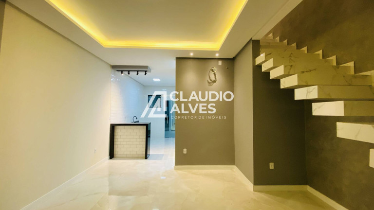 Imagem Casa com 4 Quartos à Venda, 150 m² em João Paulo - Feira De Santana
