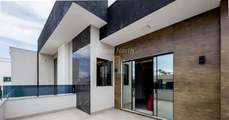 Imagem Casa com 3 Quartos à Venda, 270 m² em São João - Itajaí Imagem Casa com 3 Quartos à Venda, 270 m² em São João - Itajaí