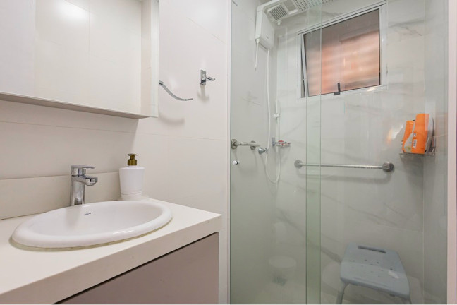 Imagem Apartamento com 2 Quartos à Venda, 48 m² em Passo Da Areia - Porto Alegre