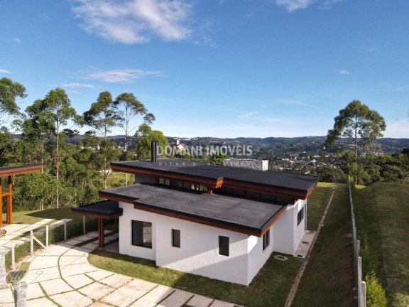Casa com 3 Quartos à Venda, 148 m² em Região De Capivari - Campos Do Jordão