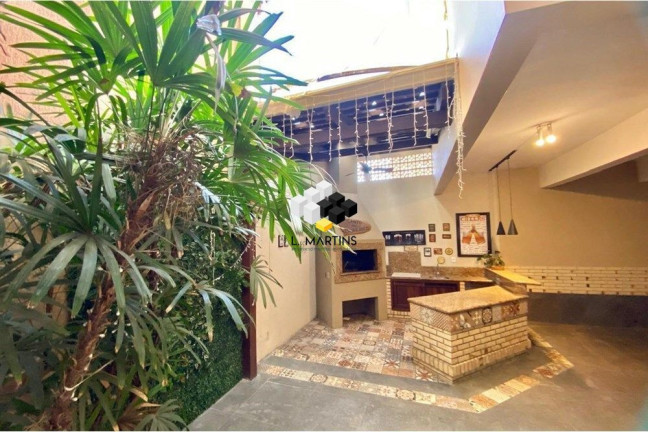 Imagem Casa com 4 Quartos à Venda, 284 m² em Higienópolis - Porto Alegre Imagem Casa com 4 Quartos à Venda, 284 m² em Higienópolis - Porto Alegre