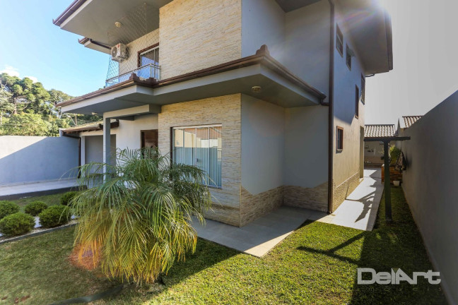 Imagem Casa com 4 Quartos à Venda, 290 m² em Bom Jesus - Rio Negro Imagem Casa com 4 Quartos à Venda, 290 m² em Bom Jesus - Rio Negro